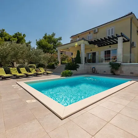 Tatijana Zadarvillas Villa Kukljica