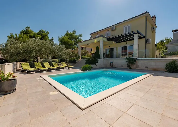 Tatijana Zadarvillas Villa Kukljica