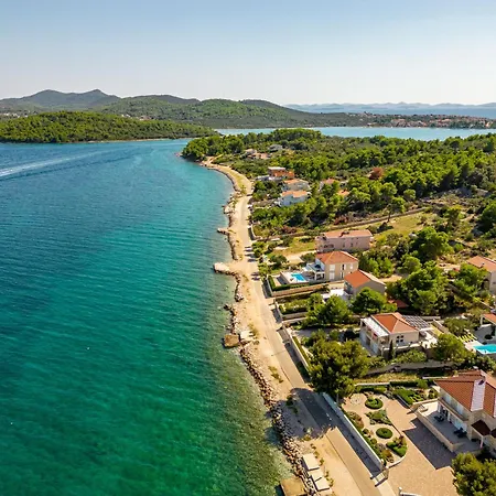 Tatijana Zadarvillas 빌라 *