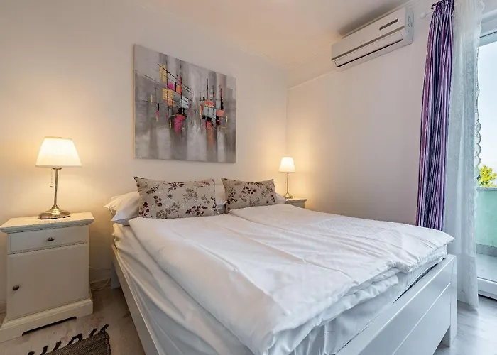 Tatijana Zadarvillas 빌라